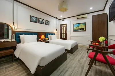 Deluxe Twin Room — Silk Hanoi Moment Hotel & Spa - Hanoi Old Quarter